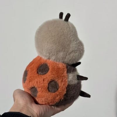 Mignon Peluche Coccinelle à Sept Points Joli Créatif Insecte Poupée Moelleuse Kawaii Dessin Animé Scarabée Poupée en Peluche Cadeau Fille Décor Lit gray