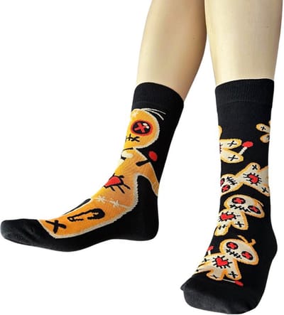 Winkrs - Voodoo Doll Sokken - 2 verschillende sokken - Halloween, spooky, hartjes - Dames maat 36-40 - Voodoo pop
