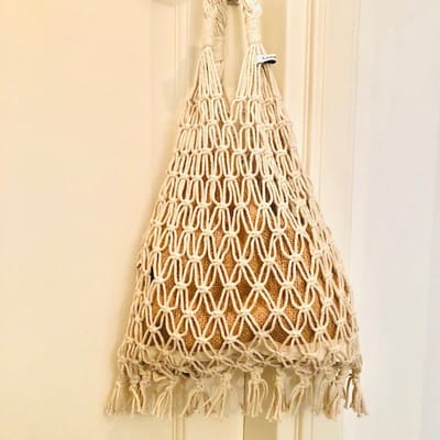 Luna-Leena duurzame macramé zomer tas - gebroken wit - katoen - hand gemaakt in Nepal - boho shopper - schoudertas - boodschappentas - ibiza - bohemian - summerbag