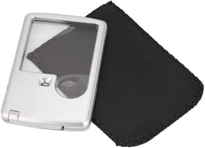 Compacte Leesloep met LED Verlichting - 3X en 6X Vergroting, Ideaal voor Kaarten en Boeken, Inclusief Leren Etui