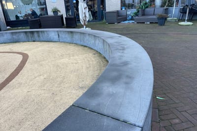 Rockwood® Betonnen bank binnenbocht 1.37m