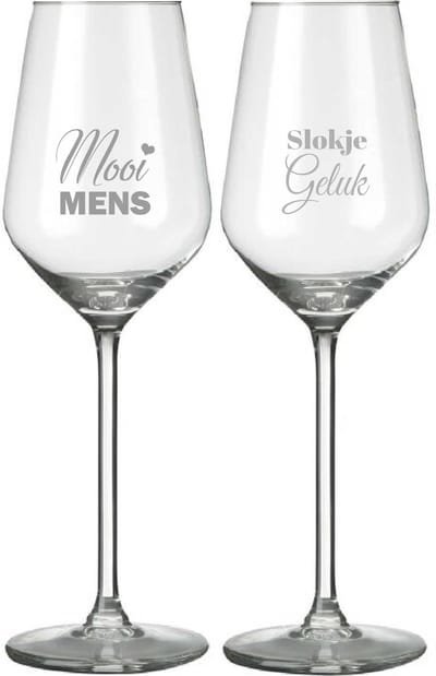 Set van twee Wijnglazen met tekst 53 cl - 17,75oz | Aplina Royal | In eigen atelier gegraveerd | Mooi Mens! - Slokje Geluk