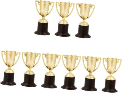 Kinderprijs Bekers - Gouden Trofeeën - Wedstrijden Belonen - Klassiek Ontwerp - 9 Stuks - Goud