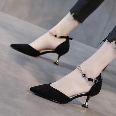 Printemps et Été pour Femmes Talons Hauts Doux Grande Taille Bout Pointu Chaussures Cool Sandales Décontractées Respirantes pour Dames de Bureau 35 noir