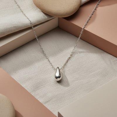 Ketting zilverkleurig - Druppel bedel - Stainless steel dames ketting - SK Sieraden - Verstelbaar