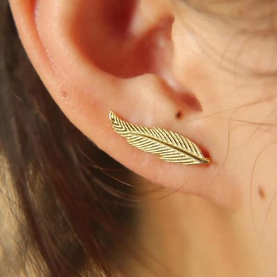Huitan Delicate Veer Ontwerp Haak Oorbellen Kleur/Goud Kleur Trendy Accessoires voor Vrouwen Contracted Metalen Blad Sieraden