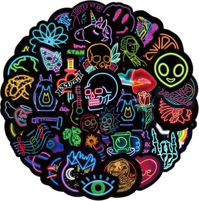 50 Neon Licht Stickers – Watervast & UV Bestendig – 50 Verschillende Sticker – Hoge Kwaliteit PVC Stickers – 50 Coole Neon Stickers Mix - Voor Laptop, Telefoon, Skateboard, Koelkast, Koffer, Douche etc.