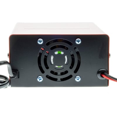 Einparts Acculader 12V 24V Met Ventilatorkoeling