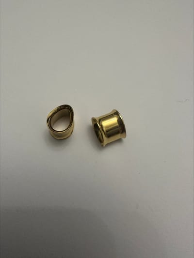 Piercing Ear plugs druppel 10 mm goud | Make up | Parfum | Moederdag | Verjaardagscadeau| Cadeautje| Valentijnsdag| Kado | sieraden | vaderdag | oorbellen | oorsieraden
