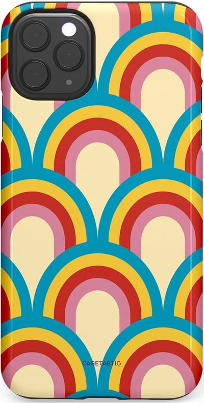 Casetastic hoesje geschikt voor Apple iPhone 11 Pro Max - Dubbellaagse bescherming - Retro regenboog - Fashion Case - Lichtblauw Crème Goud Rood