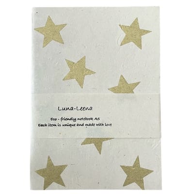 Luna-Leena duurzaam notitieboek A5 - ster print - gold - soft cover - niet gelinieerd (blanco) - eco friendly paper - handmade in Nepal - notebook - souvenirs - star booklet - jubileum - geboorte - babyshower - Christmas star