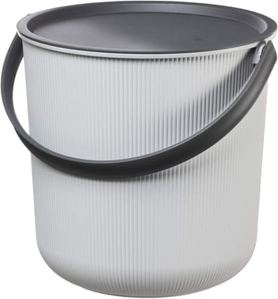 Emmer met handvat en deksel gerecycled kunststof 10 liter grijs/zwart