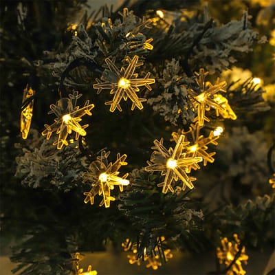 Solar lichtsnoer buiten 'Blitzen' - Lichtslinger met sneeuwvlokjes - Kerstverlichting met 50 leds - Feestverlichting - Tuinverlichting op zonne-energie