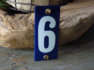 Emaille huisnummer 10x4 blauw/wit nr. 6