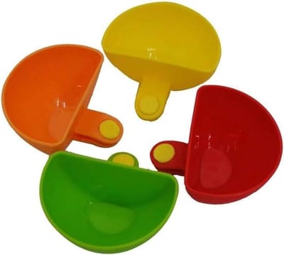 -4-Delige Serveerkom Set - Saus en Snack Houder - Clip-on Tafelservies - Geschikt voor Tafeldecoratie - Tomaat Rood - Tafelaccessoires - Tomatensaus, Zout, Azijn, Ketchup en Chips