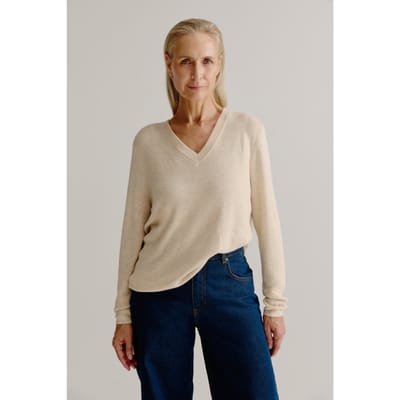 Josephine & Co Astrid Sweater Sand Maat: L | Sweaters Outlet | Dames | Beige