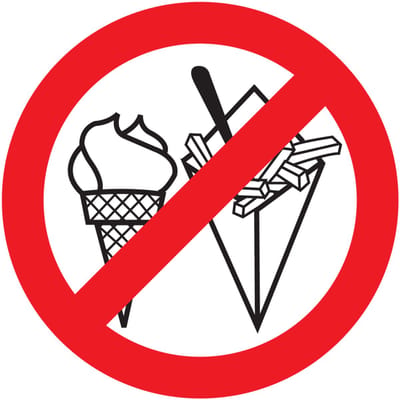Sticker verboden eten ijs en frites. Geen friet patat en ijs. 10 cm.