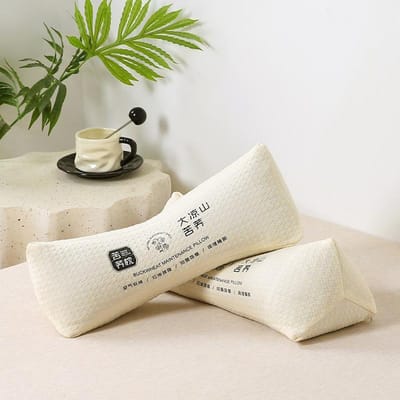 Driehoekig Bot Boekweit Huid Schaal Kussen Beschermt Nekwervels Kern Rugboog Ondersteuning Hard Kussen Cilinder Volwassen Slaap 15 * 45CM beige