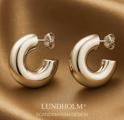 Lundholm Oorbellen Dames Creole Zilverkleurig – Premium Stainless Steel Jewellery – Chunky Halve Buis Oorbellen (1.8 cm) - My Rylin Serie – Modern & Tijdloos – Luxe Geschenkverpakking
