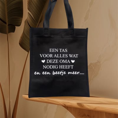 Cadeau tas - Voor Oma - bedankt - zwart - non-woven - 27 x 30 cm