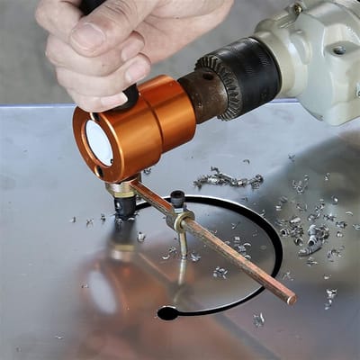 Elektrische Metaalschaar - Plaatknabbelaar Snijgereedschap - Metaal Bewerken - Verstelbare Koppen - 18x8 cm - Zilverkleurig