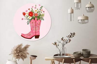 WallCircle - Wandcirkel - Muurcirkel - Cowboylaarzen - Roze - Boeket - Bloemen - Aluminium - Dibond - 140x140 cm - Binnen en Buiten