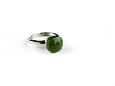 Ring in zilver model pomellato groene steen