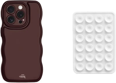 xoxo Wildhearts Telefoonhoesje Glossy Wavy Case Burgundy + Telefoonsticker Stick On Me Square Wit – geschikt voor iPhone 16 Pro