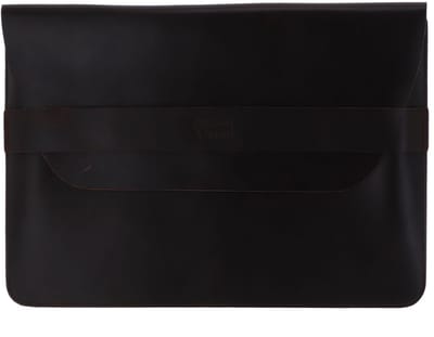 BUCKLE & SEAM Leren laptop hoes met laptopvak Terra Leather Laptop Sleeve Brown donkerbruin