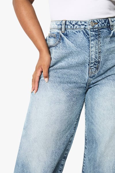 Dames Boohoo Basics Plus Basics Met hoge taille brede pijp jeans | Licht Gebleekt | Maat: 44