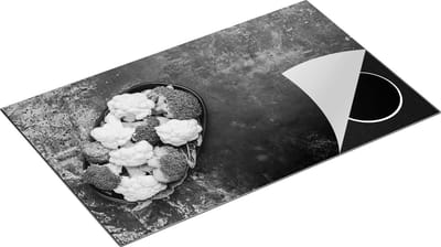 Chefcare Inductie Beschermer Bloemkool met Brocolli op Zwarte Marmer - Zwart Wit - 85x52 cm - Afdekplaat Inductie - Kookplaat Beschermer - Inductie Mat