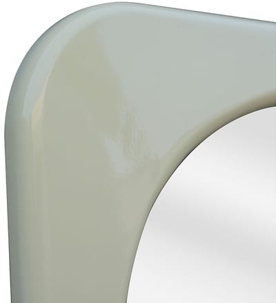 Vente-unique Organische spiegel met glanzende afwerking - B. 60 x H. 160 cm - Ivoor - HAIMEI