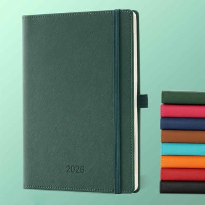Famanu – Weekagenda 2026 A5 21,9 x 16,4 cm met 12 maanden kunstleer kaft in groen voor zakelijk gebruik