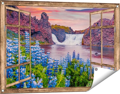 Gards Tuinposter Doorkijk Waterval met Blauwe Lupine Bloemen - 90x60 cm - Tuindoek - Tuindecoratie - Wanddecoratie buiten - Tuinschilderij