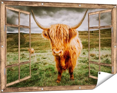 Gards Tuinposter Doorkijk Schotse Hooglanders in de Weide met Wolken - 120x80 cm - Tuindoek - Tuindecoratie - Wanddecoratie buiten - Tuinschilderij