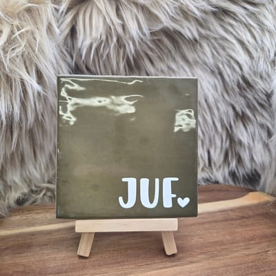 Robuust Wenstegeltje Juf – Cadeau Juffendag – Afscheid Juf – Bedankje – Trendy – Woondecoratie – Cadeautje – Decoratief Tegeltje met Standaard – Cadeau Idee