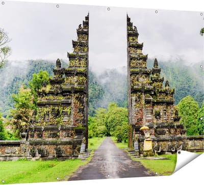Gards Tuinposter Tempel Poort in Bali - 160x120 cm - Tuindoek - Tuindecoratie - Wanddecoratie buiten - Tuinschilderij