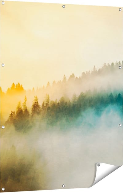 Gards Tuinposter Kleurrijke Zonsopgang in het Bos met Mist - 90x120 cm - Tuindoek - Tuindecoratie - Wanddecoratie buiten - Tuinschilderij