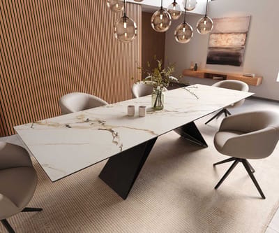 Eetkamertafel Edge keramiek Calacatta Luxe wit-goud-grijs 300x100 V-frame vlak staal zwart