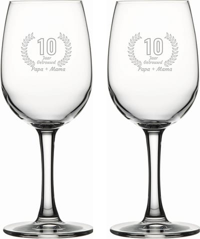Gegraveerde set witte wijnglazen 26cl Papa + Mama 10 jaar getrouwd