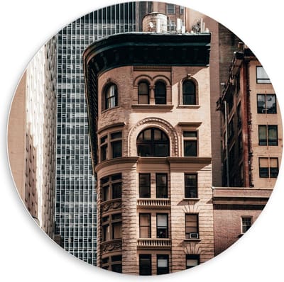 Forex Wandcirkel - Gebouwen in de Stad - 80x80cm Foto op Wandcirkel (met ophangsysteem)
