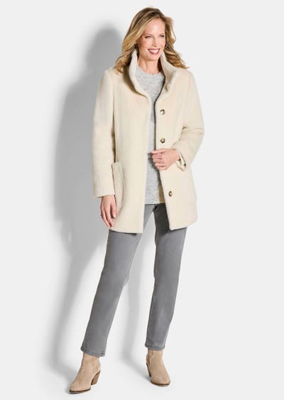 Jas met opstaande kraag van pluisgaren - beige - Gr. 40 van Goldner Fashion
