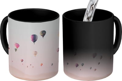 Magische Mok - Foto op Warmte Mokken - Koffiemok - Luchtballon - Woestijn - Lucht - Landschap - Natuur - Magic Mok - Beker - 350 ML - Theemok