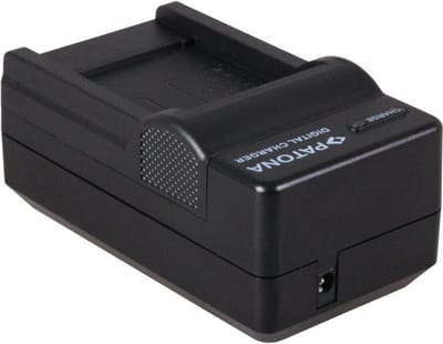 Patona lader voor Fujifilm NP-50 / NP-48 inclusief kabels