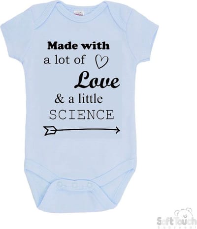 100% katoenen Romper "Made with a lot of love and a little bit of science? " Jongens Katoen Blauw/zwart Maat 56/62
