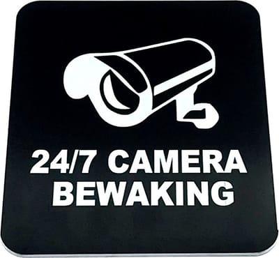 Deurbordje met tekst Camera Bewaking incl. 3M-tape plakstrip - Namengigant Deur Tekstbordje - Deur - incl. 3M-tape plakstrip - Bordje - Zwart Wit - 100 mm x 120 mm x 1,6 mm - 5 jaar Garantie