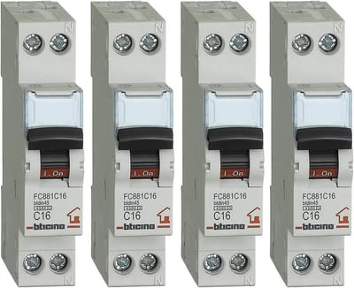 Set van 4 Stroomonderbrekers 16 Ampère