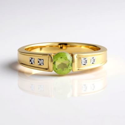 Cavill - Moderne Ring 925 Sterling Zilver Verguld - 0,45 ct Peridoot Rond & 0,072 ct Zirkonia - Elegante Bezelzetting - Dames Sieraad
