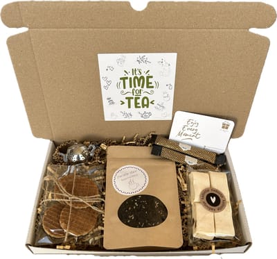 Thee brievenbus cadeau Zwarte thee Bosvruchten - thee - honing - noga - stroopwafels