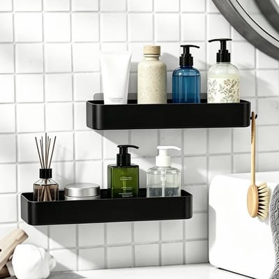 Set van 2 Badkamerschappen zonder Boren, Roestvrijstalen Wandplanken in Mat Zwart, Inclusief 4 Haakjes voor Badkamer en Douche, Sterke Zelfklevende Planken tot 6 kg